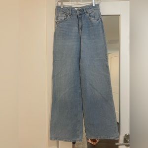 H&M High Waisted Wide Leg Jeans Size 6